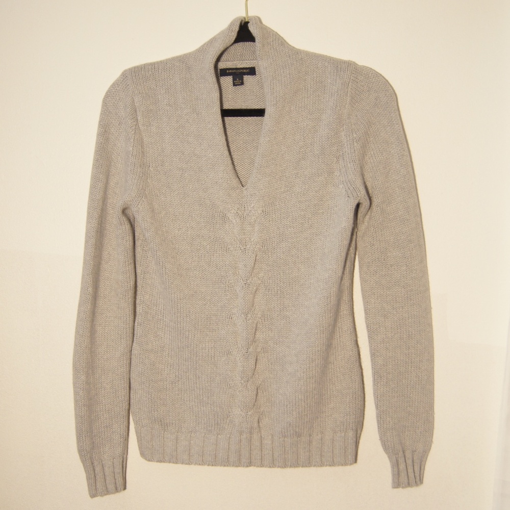 🍁 Banana Republic Gray Sweater sz S
